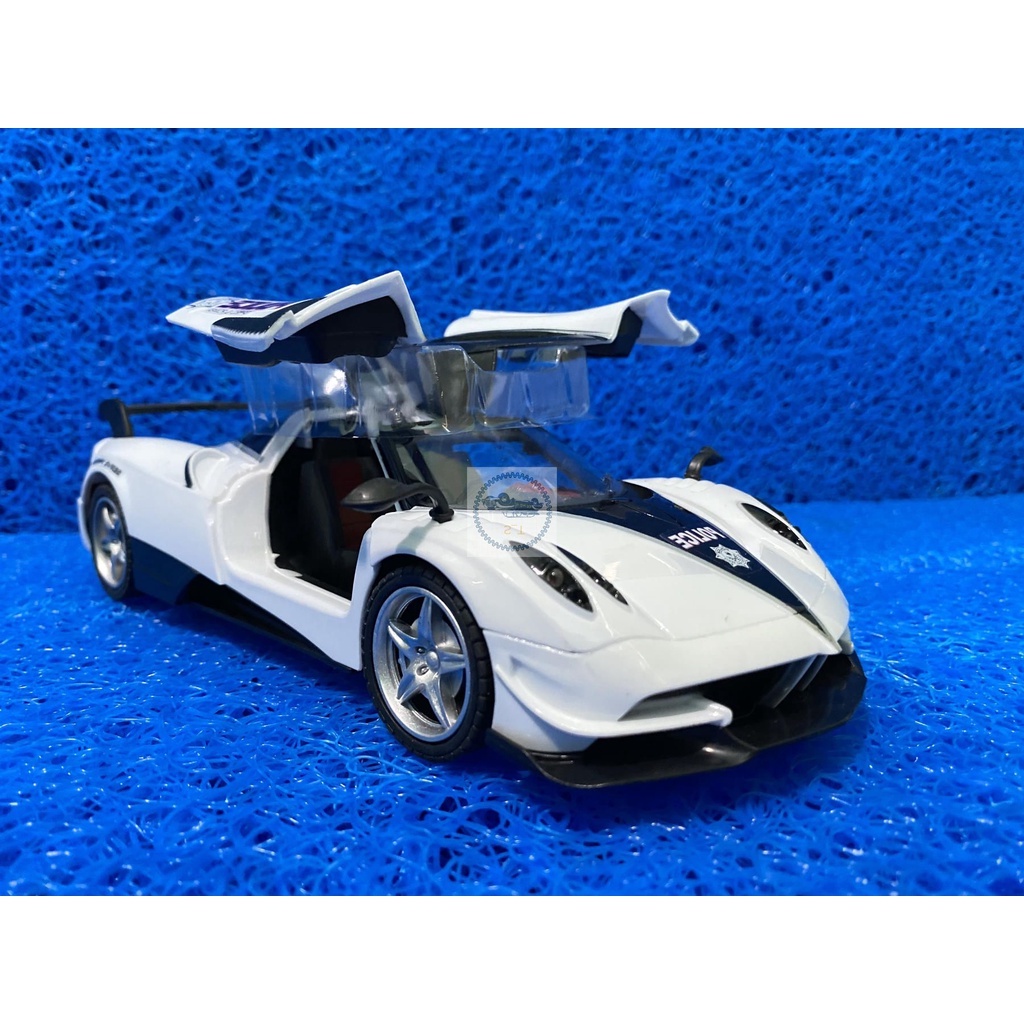 SIÊU PHẨM XE LAMBOGHINI CẢNH SẤT ĐIỀU KHIỂN 4 CHIỀU CÓ THỂ MỞ CÁNH CỬA.