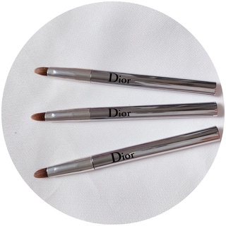 CỌ MÔI DIOR AUTHENTIC LÔNG CHỒN