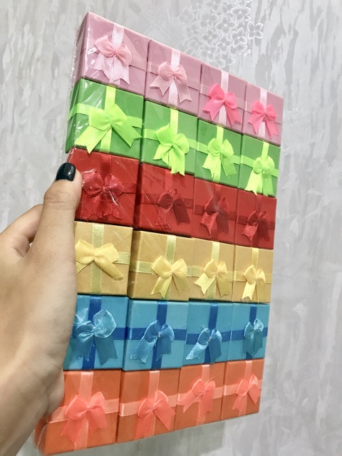 24 Hộp đựng nhẫn sơ ri đựng quà đựng nhẫn đựng trang sức  size 3,5x2,5cm (màu ngẫu nhiên) | BigBuy360 - bigbuy360.vn