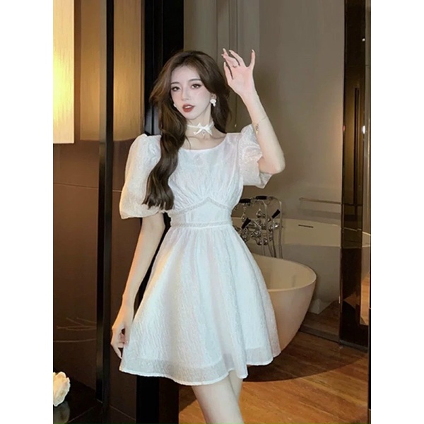 ĐẦM TRẮNG VIỀN NGỌC EO