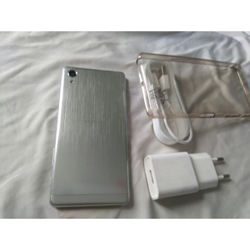 Điện thoại sony Xperia X performance