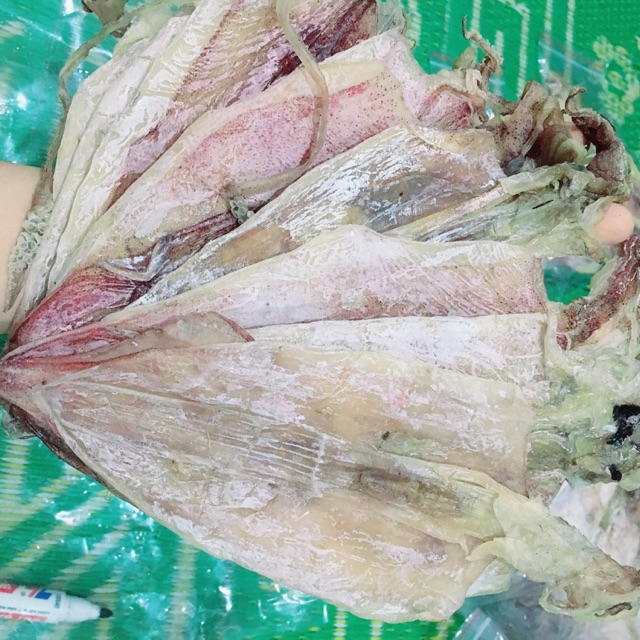 Mực khô Vân Đồn size 20con/kg