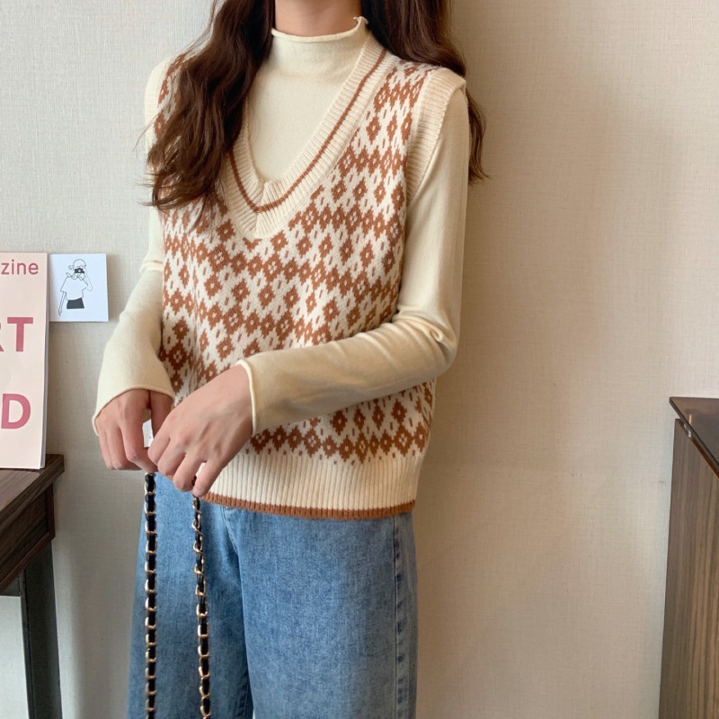 Áo ghile IELGY vải đan cổ chữ V phối màu thời trang Hàn Quốc cho nữ