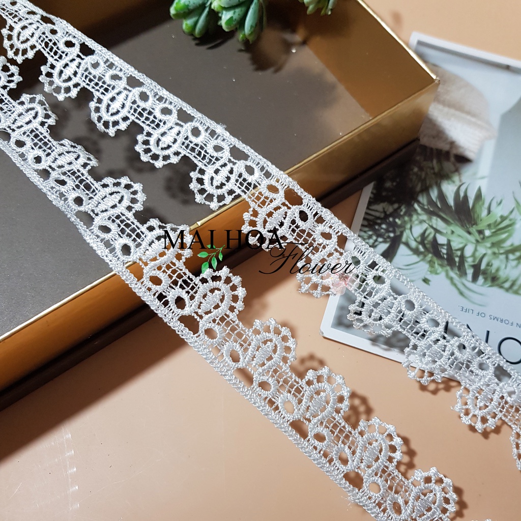 RC37 Cuộn 13 mét ren viền váy áo màu trắng bản 3cm ren chỉ thêu hoa Maihoaflower