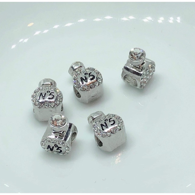 Charm nước hoa