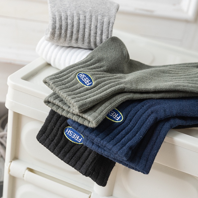 Tất nam nữ thêu FRESH đơn giản dễ phối đồ