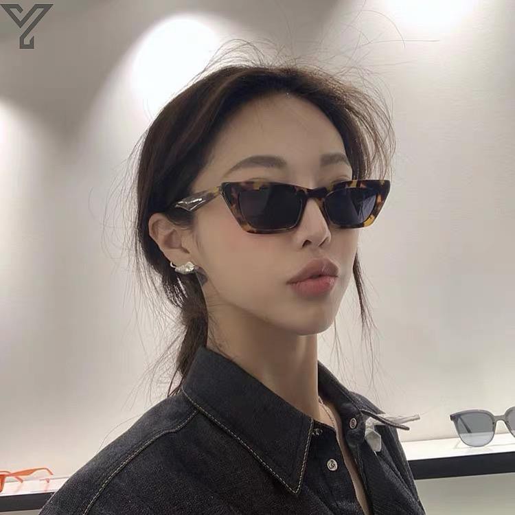 Kính mát phong cách retro thời trang Sungrass