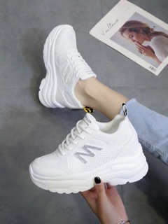 Giày nữ độn đế tăng chiều cao