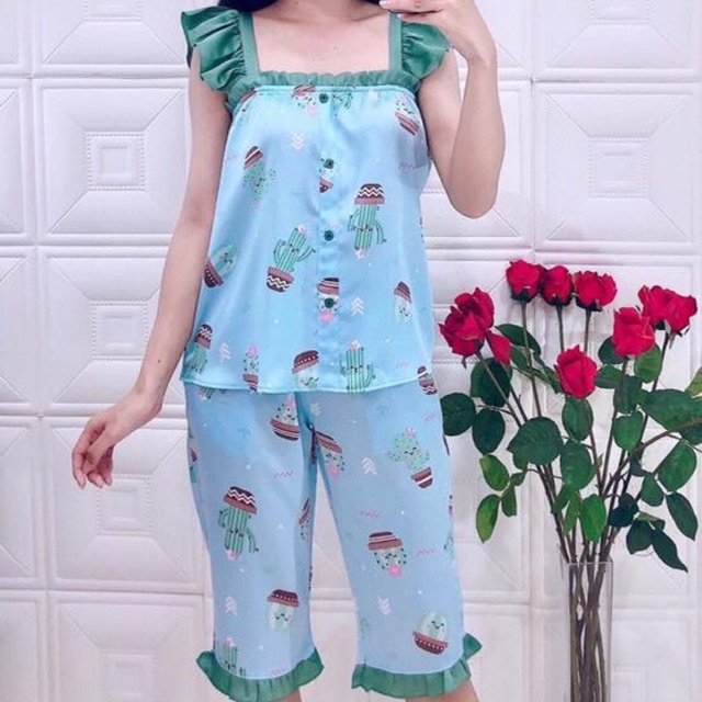 Satin cúp ngực quần lửng tay cánh tiên