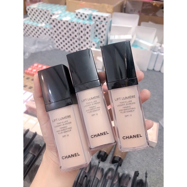 Kem Nền Chanel Lift Lumiere Firming And Smoothing Fluid Makeup SPF 15 - unbox