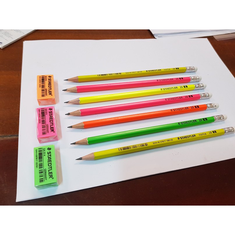 Hộp 12 chiếc bút chì gỗ có tẩy STAEDTLER thân NEON  132 44 2B  chính hãng