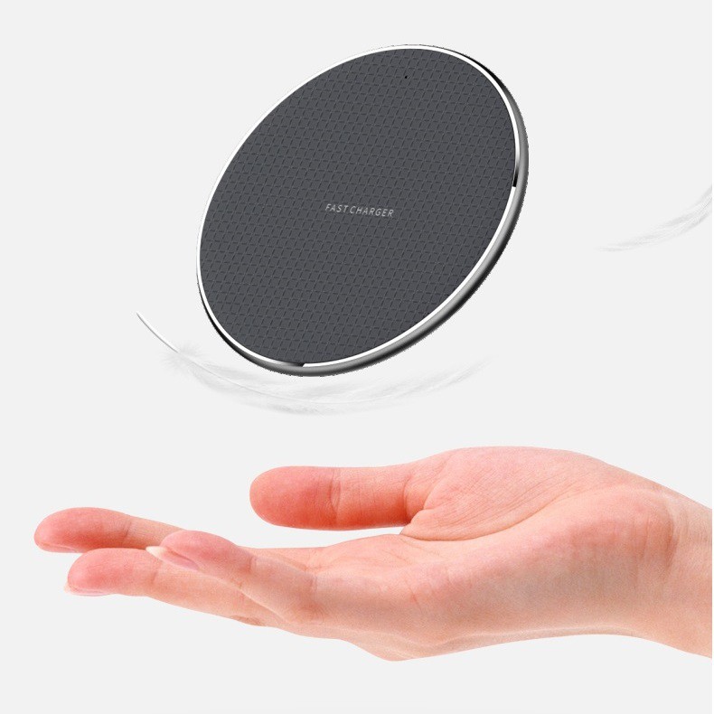 Đế sạc nhanh không dây để bàn chuẩn QI