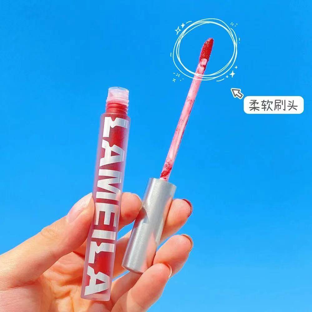 [Hàng mới về] Son Kem Lì Mịn Mượt Như Nhung Lâu Trôi Và Không Khô Môi Xinh Xắn