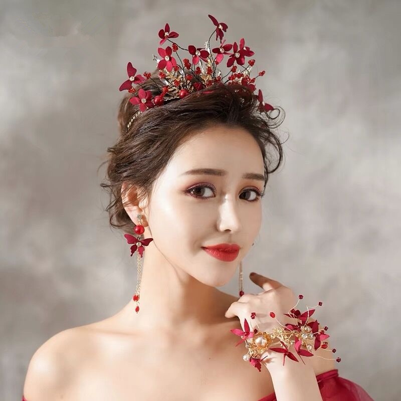 Vương miện cô dâu hoa đỏ kèm bông tai siêu xinh giá chỉ 130k