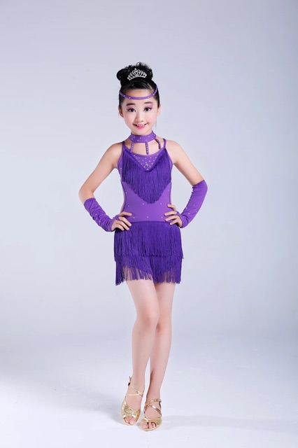 Đầm khiêu vũ trẻ e tua