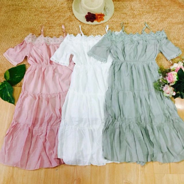 Đầm maxi 2 dây trễ vai hồng phối ren nhún eo bèo tầng