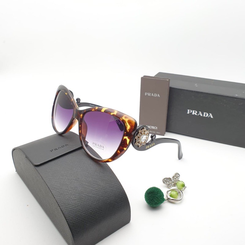 Kính mát nữ thời trang Prada 27N