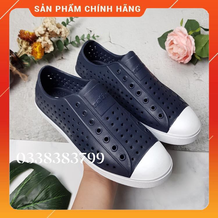 Giày nhựa đi mưa Native - Chất liệu nhựa xốp siêu nhẹ, không thấm nước - Màu xanh navy viền trắng