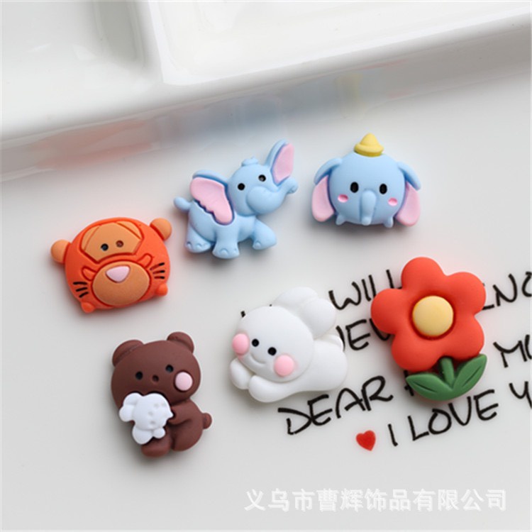Charm (C164) slime/ Dụng Cụ Trang Trí [Ko Keo &amp; Nút] Hoạt hình nổi tiếng (1.5 x 1.9 cm) -  01 Cái