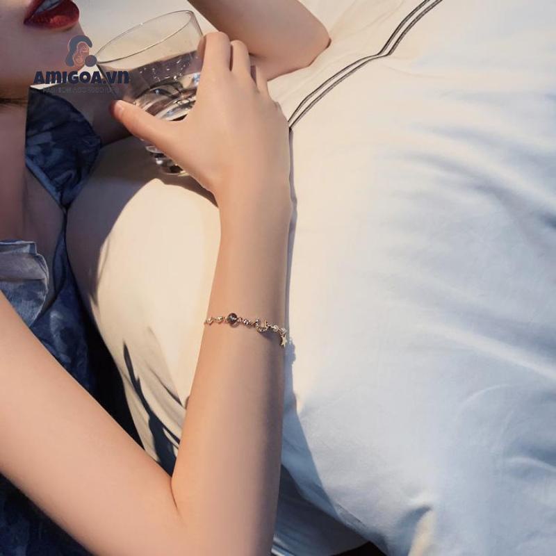 ✨✨ Vòng đeo tay mặt hình ngôi sao/mặt trăng dễ thương phong cách Hàn Quốc cho nữ