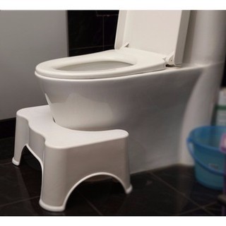 Ghế kê chân giúp đi toilet thuận lợi an toàn