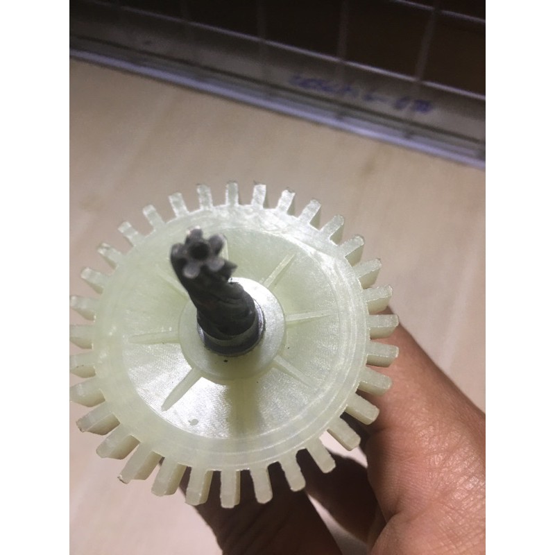 Roto máy khoan MT606