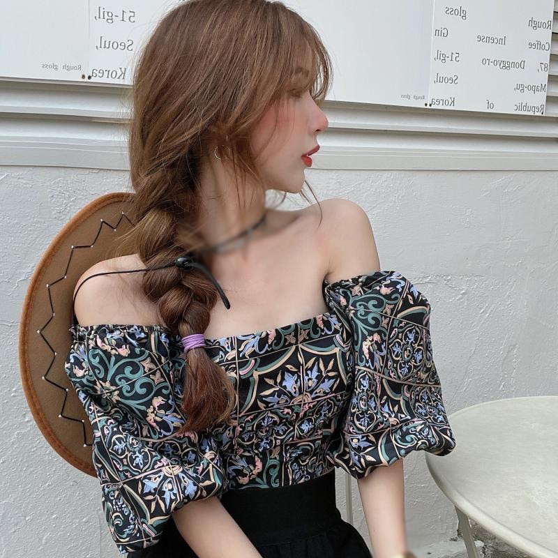 Áo kiểu croptop vải voan tay phồng cổ vuông in hoa xinh xắn cho nữ