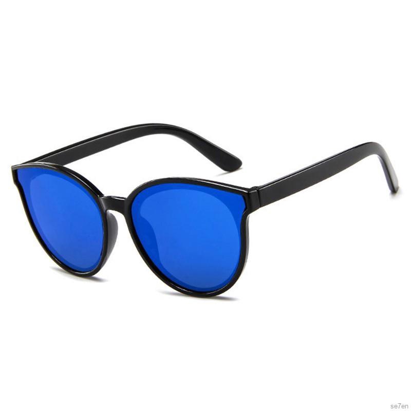 Kính mát thời trang dành cho cả bé trai và bé gái