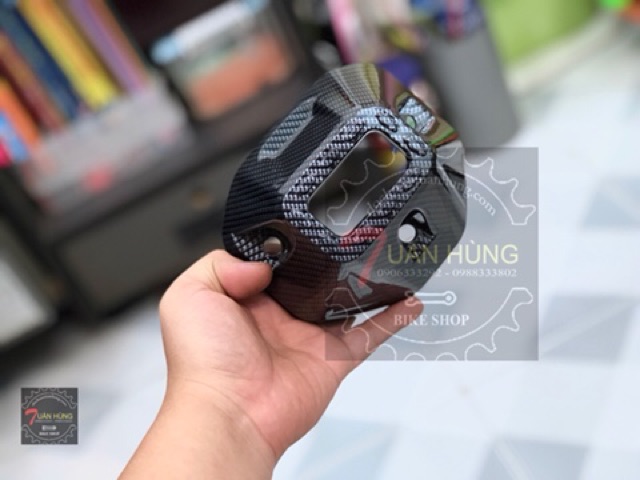 Chụp Đuôi Pô Vario 150  Sơn Carbon - đồ chơi xe vario - phụ kiện xe vario 150