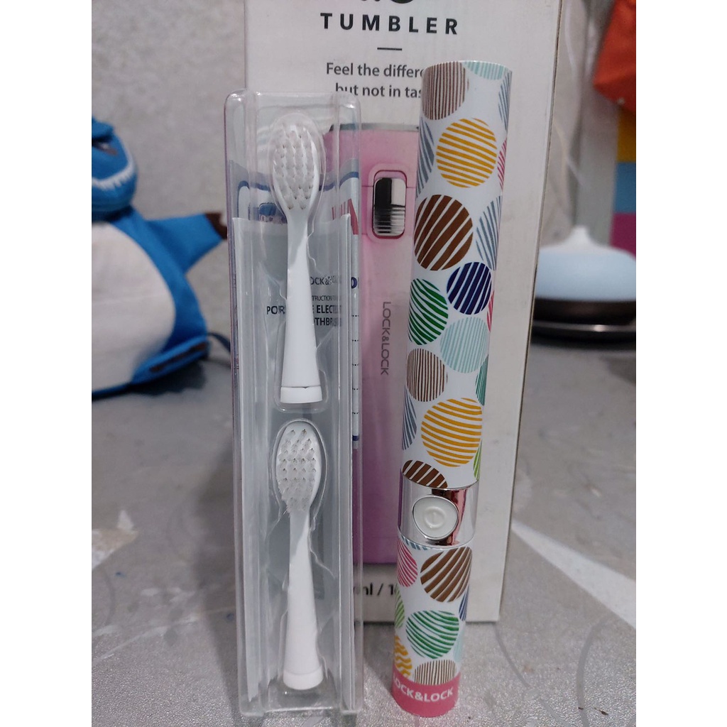 Lock&amp;Lock- Bàn chải đánh răng điện ENR236 Portable Electric Toothbrush- chính hãng với 3 đầu bàn chải đi kèm