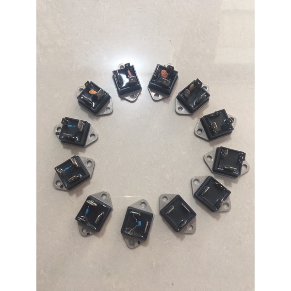 Triac máy nước nóng