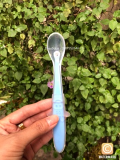 Thìa ăn dặm silicone cán dài Bibo