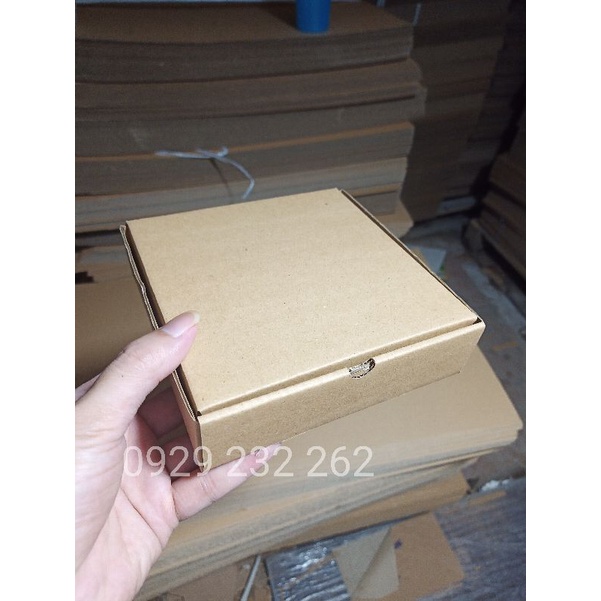 15x15x4 - Hộp Carton Nắp Gài