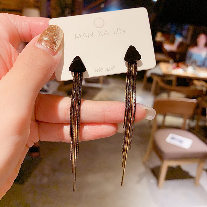 Khuyên Tai Thời Trang Dáng Dài Phong Cách Hàn Quốc