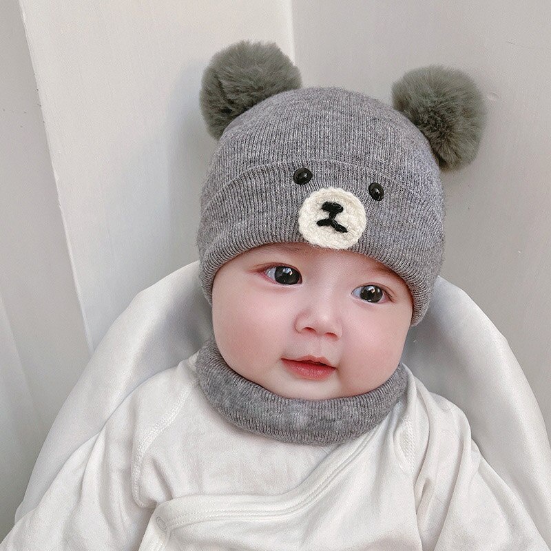 Mũ Len Kèm Khăn Choàng Cổ Đính Bóng Lông Mềm Mại Cho Bé