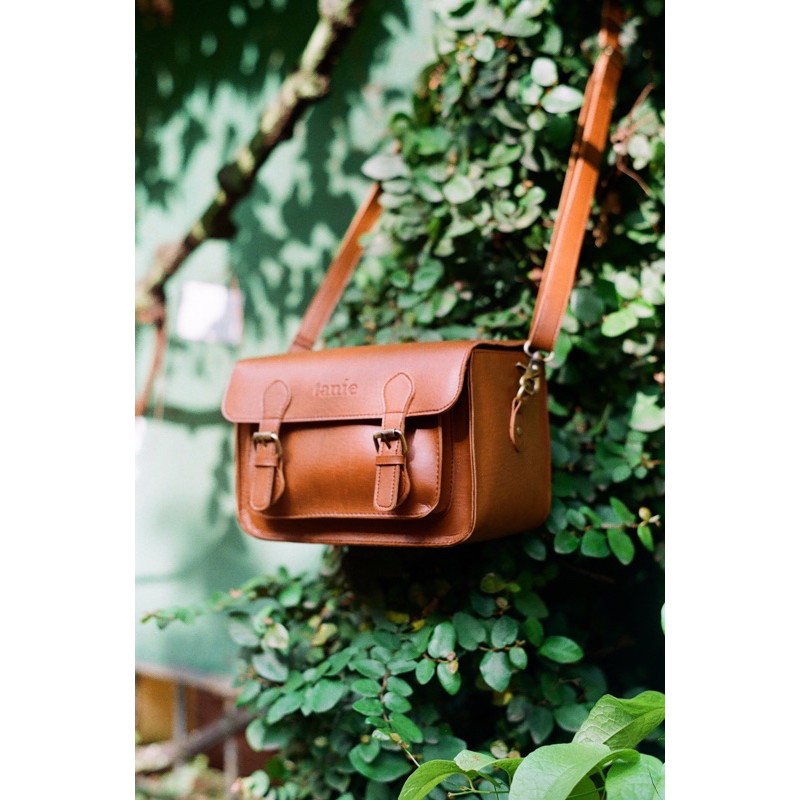 Túi da Tanie vintage chống sốc đựng máy ảnh/ iPad/ màu nâu sáng và nâu cho co hai khoá