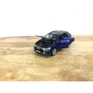 Mô hình xe Audi Q8 _ Tỷ lệ 1:32