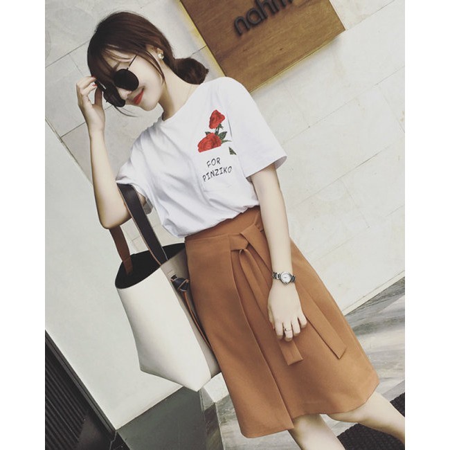 Chân Váy Ngắn Tà Đắp Buộc Nơ Taka Gia Công Tinh Tế (2 màu lựa chọn) | BigBuy360 - bigbuy360.vn