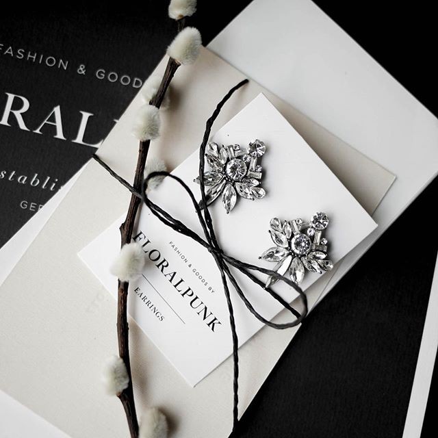 Bông tai nữ Floralpunk Penelope Earrings