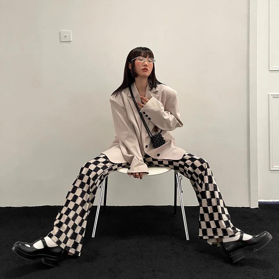 【77】Quần Thể Thao Mỏng Lưng Cao Dáng Rộng Họa Tiết Kẻ Sọc Hợp Xu Hướng Cho Nữ