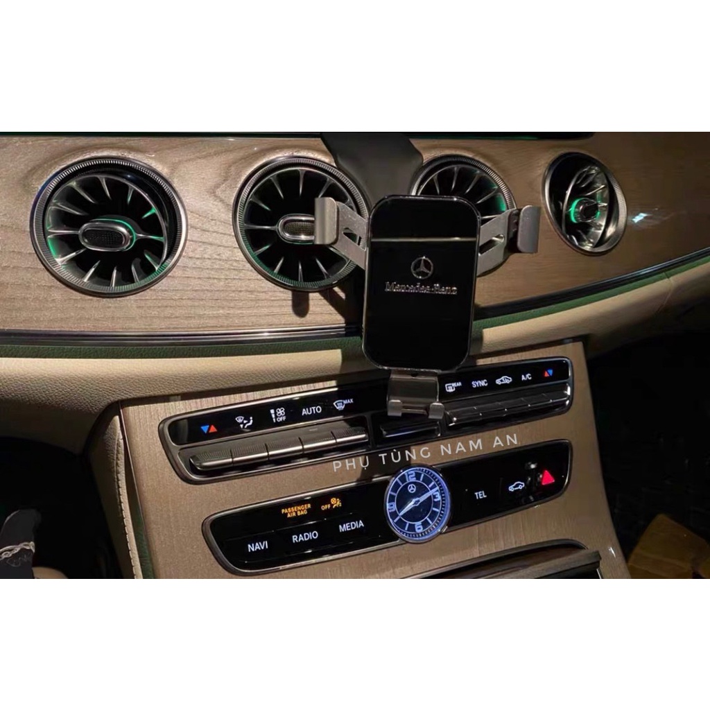 GIÁ ĐỠ ĐIỆN THOẠI MERCEDES