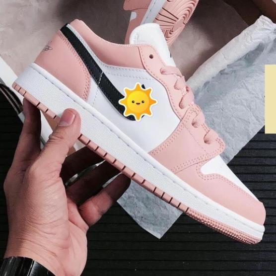 Giày Jordan hồng nữ cổ thấp , Giày jordan 1 nữ màu hồng tươi cực xinh dễ phối đồ bản đẹp siêu hot