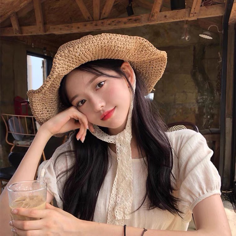 Mũ cói đi biển dây thắt nơ bánh bèo