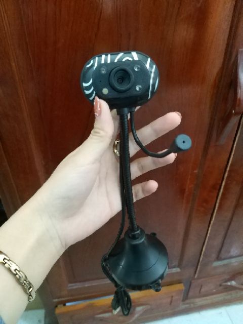 Webcam cho bé học chống dịch | BigBuy360 - bigbuy360.vn