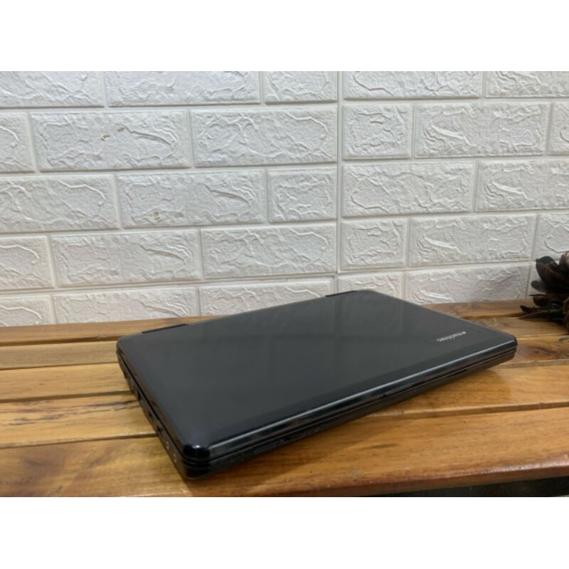 Laptop văn phòng , học tập , giải trí Acer D725 chip t4500 tặng cặp , chuột không dây. Có bảo hành