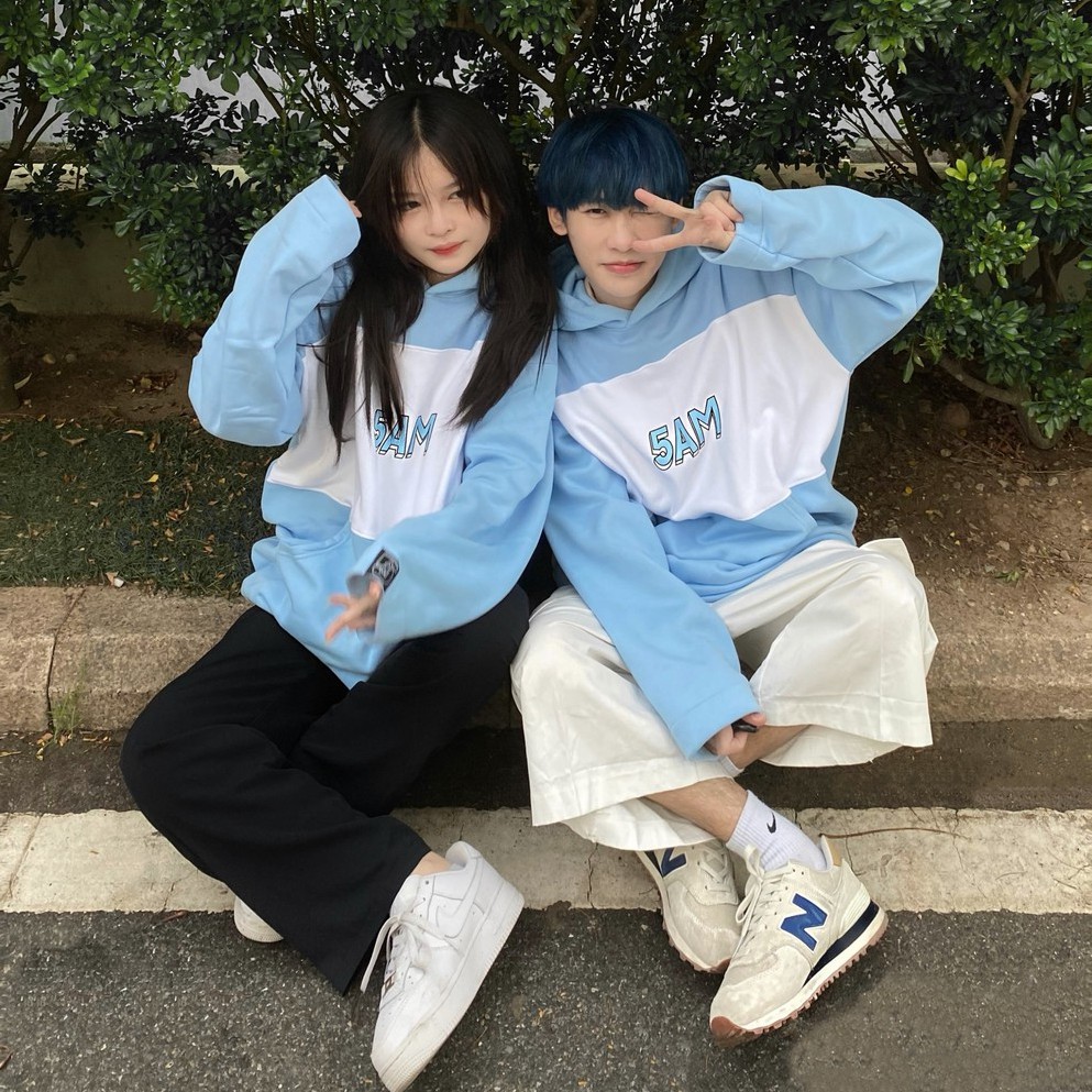 Áo Hoodie Baby Blue của 5AM