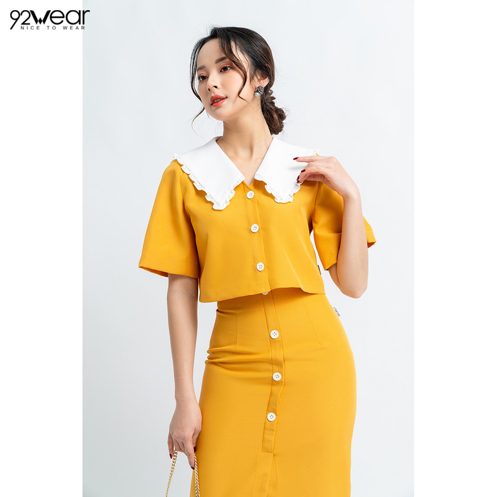 Áo croptop nữ phối cổ viền trắng ASW0692 - 92WEAR | BigBuy360 - bigbuy360.vn