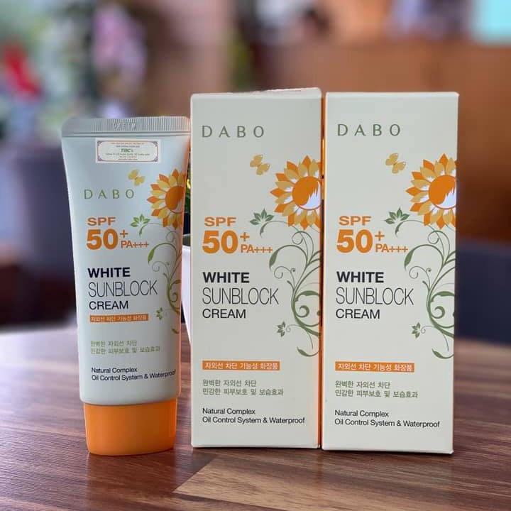 Kem Chống Nắng Không Nhờn Dính Tác Dụng Lâu DaBo White Sunblock Cream Hàn Quốc 70ml