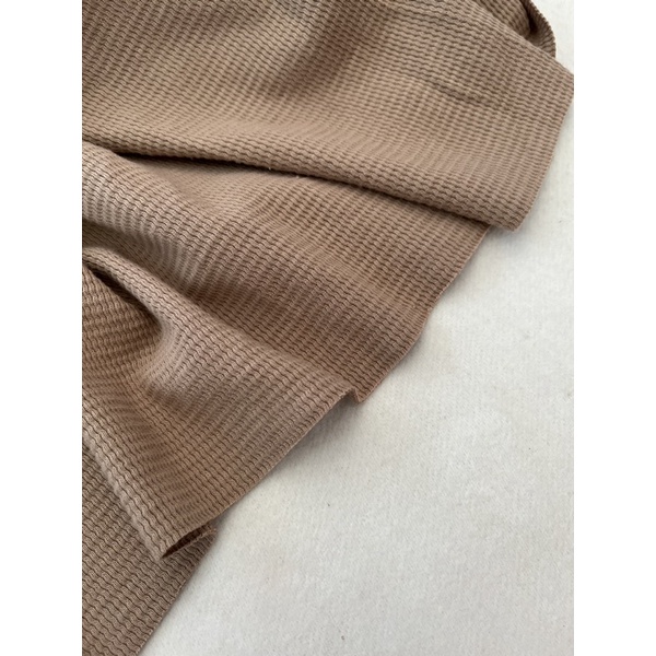 Vải thun tổ ong màu nâu và xanh ngọc