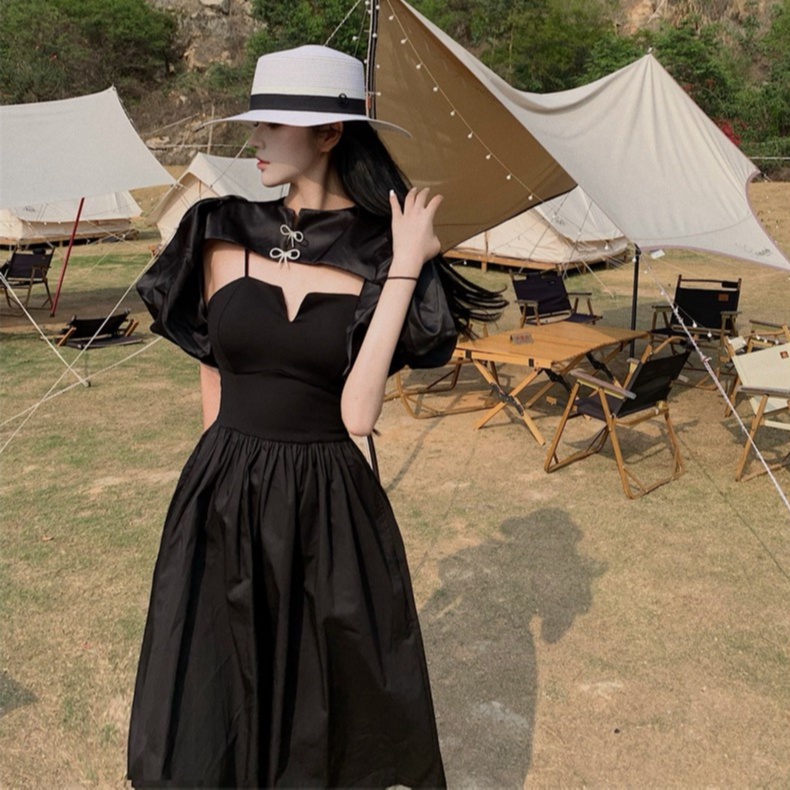 Đầm dáng xòe tay ngắn midi Emilyshop